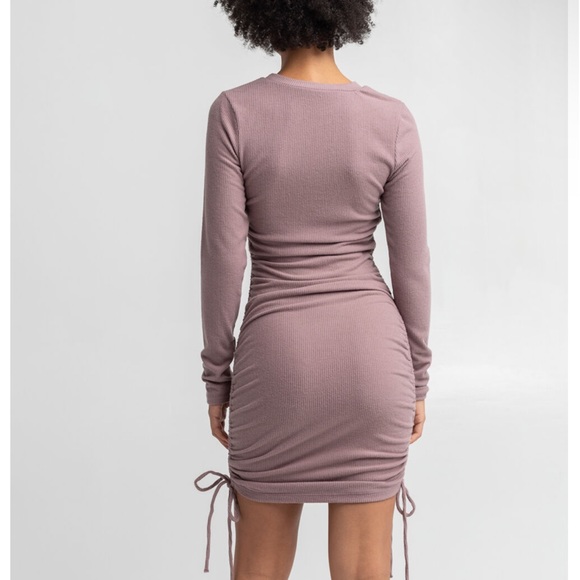 🍇NWT Adika Ribbed Cinched Sides Bodycon Dress🍇 - Picture 4 of 9